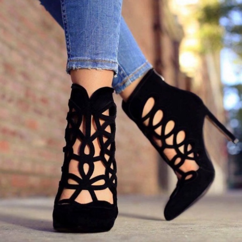 CHELSEA & ZOE Black Suede Cage Heels Sz 8.5